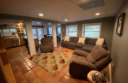 Cullman House | Experience Paradise: Poolside Retreat Near I-65 & Boat Launch