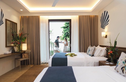 Coron Resort | Experience Club Paradise: 4-Star Resort with Ocean Views
