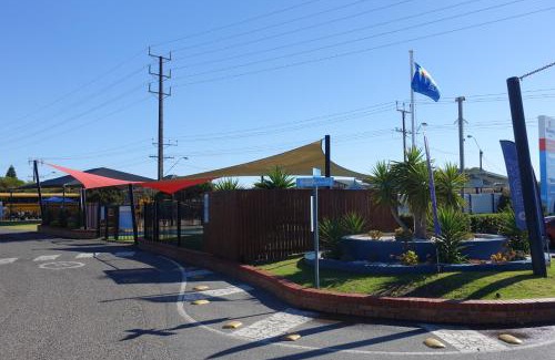 Semaphore Park Hotel | Discover Adelaide Beachfront: Family-Friendly Hotel Stay