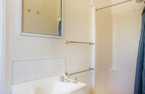 Cloncurry Other | Budget-Friendly Discovery Parks - Cloncurry with Pool & Breakfast