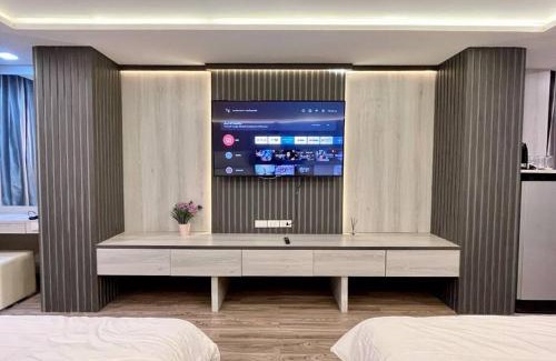 Thanon Phaya Thai Apartment | Family-Friendly DiscoveryHome Near Pratunam Market