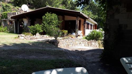 Isolaccio-di-Fiumorbo Ski Chalet | Tranquil Oceanfront Retreat between Sea and Mountains