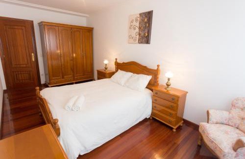 Catasol Apartment | Experience Melide in a Family-Friendly Apartment