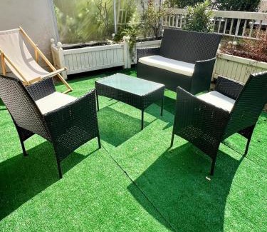 Meaux Apartment | Family-Friendly Disney-Bord de Marne with Private Parking