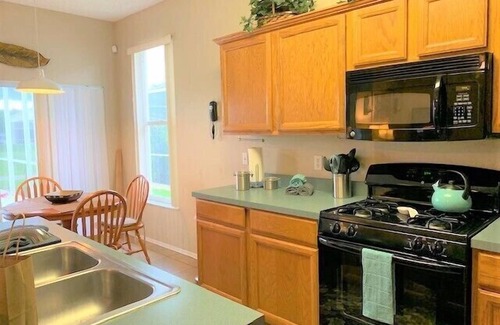 Esprit House | Discover Disney Destination on Golf Course with Pool & Spa