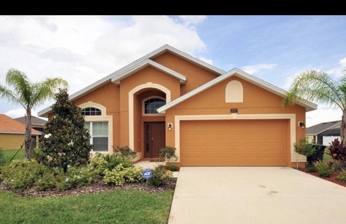 Veranda Palms House | Veranda Palms Home: Pool, Gym, and Near Major Theme Parks