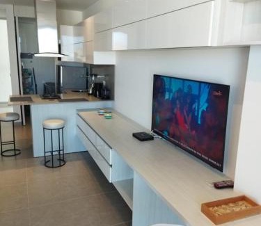Barranquilla Hotel | Experience Relaxation at Distrito 90 with Hot Tub Access