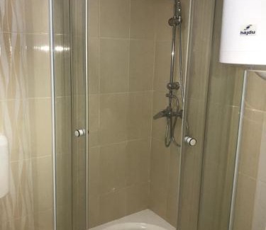 Szekszard Apartment | Top-Rated Diszkrét Szállás for Families with Kids