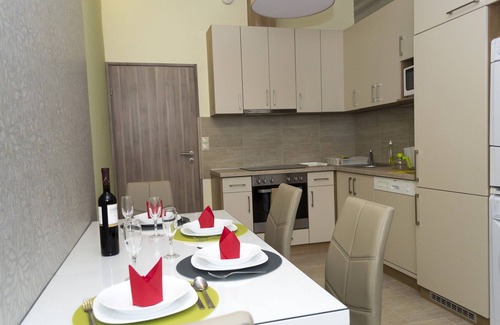 Debrecen House | Discover Ditta Panzio: Guest Rated 9.4 with Breakfast & Kitchen