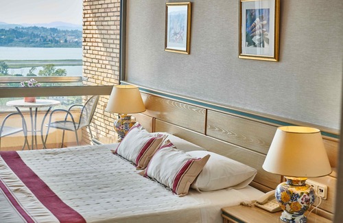 Kanoni Hotel | Discover Divani Corfu Palace: Family-Friendly Getaway