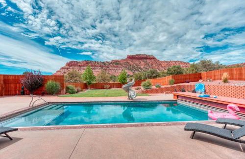 Kanab House | Dive Into Adventure Large Luxury Family Home in Kanab Pool Slide and Hot Tub