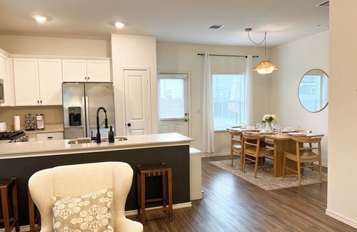 Pflugerville House | Relax and Unwind: Your Retreat in North Austin Awaits