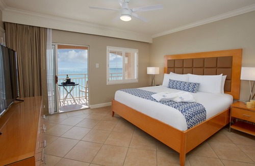 Little Bay Resort | Relax at Divi Little Bay Beach Resort with Ocean Views