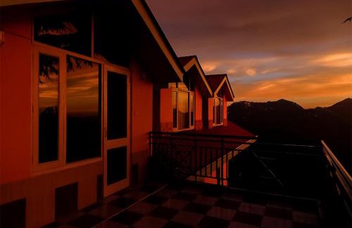 Shimla House | Discover Divine Hills Mashobra: Family-Friendly Retreat