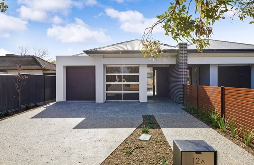 Daw Park House | Explore Divine on Dudley - Modern Home with Oceanfront Views