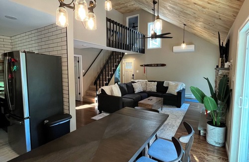 Lake Harmony Estates House | Unforgettable Stay at Divine on Lupine with Ocean Views