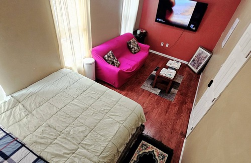 Weequahic House | Divine Villa and Resort - 283 Lehigh