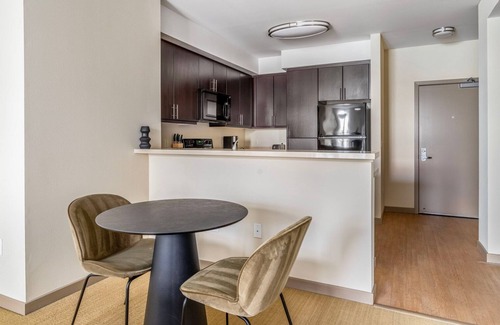 Contra Costa Centre Apartment | Relaxing Walnut Creek 1BR with Pool & Courtyard Access
