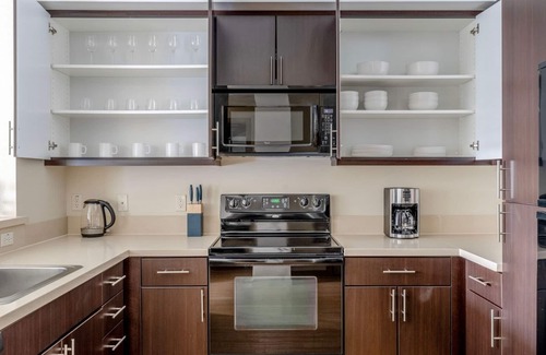 Contra Costa Centre Apartment | Relaxing Walnut Creek 1BR with Pool & Courtyard Access