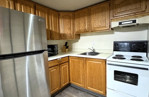 Vernon Apartment | Elegant Divya Sutra Plaza & Conference Centre in Vernon, BC