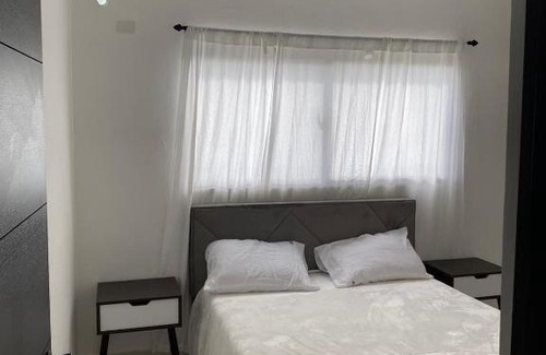 Veron Apartment | Budget-Friendly Dk Residential: Pet & Child Friendly Stay