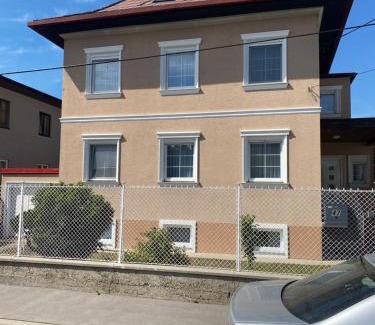 Grinzing Apartment | DLj21