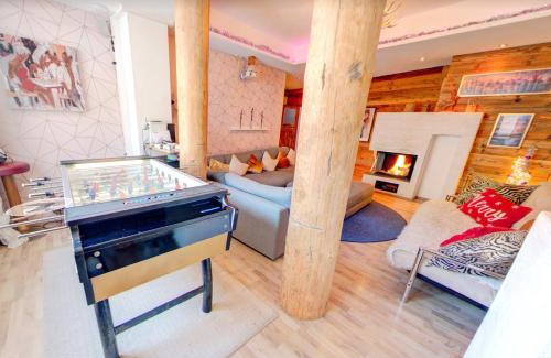 Medraz Apartment | DMG Oceanfront Apartment with Pool & Pet-Friendly Amenities