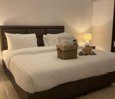 Nan Hotel | Charming DMhotel&cafe: 4-Star Stay with Family-Friendly Dining