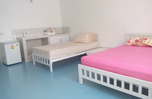 Ban Mai Apartment | Convenient DMK Don Mueang Airport Guest House with Amenities