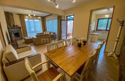 Dilijan Villa | Exceptional DN House Dilijan: 4-Star Family Retreat