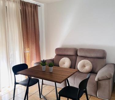 Distrito Noroeste Apartment | Doña Berenguela 16