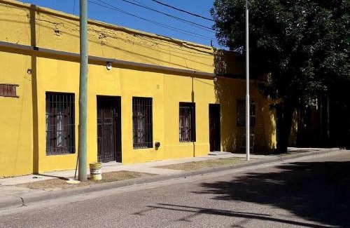 Gualeguay Apartment | Doña Isabel 1: Family-Friendly Retreat for Pet Lovers