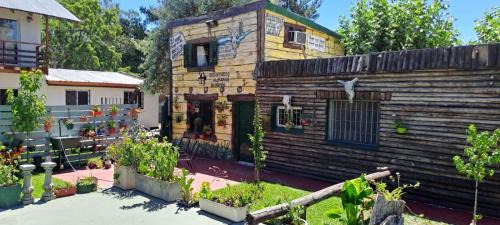 Pilar Centro House | Experience Doña Vicenta: Pet Friendly with Pool Amenities