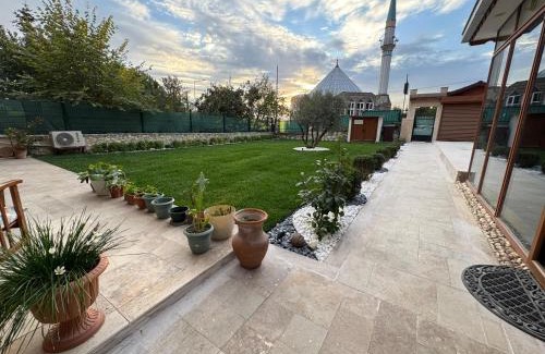 Buyukcekmece Hotel | Kid-Friendly Retreat at Doğa Villa Guest House