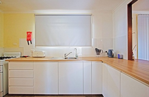 Jurien Bay House | Pet-Friendly "Do-Fish" 4x2 with Ocean View in Jurien Bay