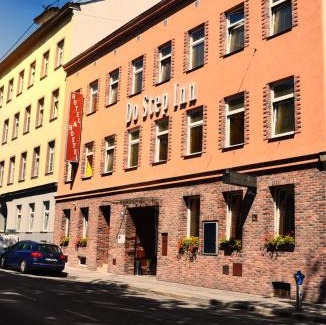 Rudolfsheim-Funfhaus Hostel | Budget-Friendly Stay at Do Step Inn Home - Hotel & Hostel