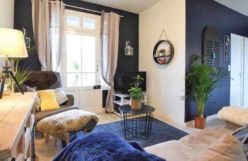 Saint-Jean-le-Thomas Apartment | Do you feel like exploring nature and also visiting desirable cities don't need any frills but simpl