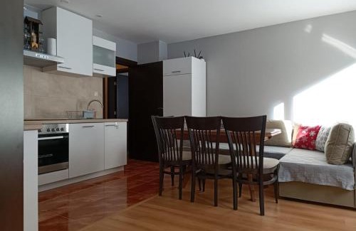 Pamporovo Apartment | Cozy Dobi's Apartment Elit47 with Pool & Pet-Friendly Perks