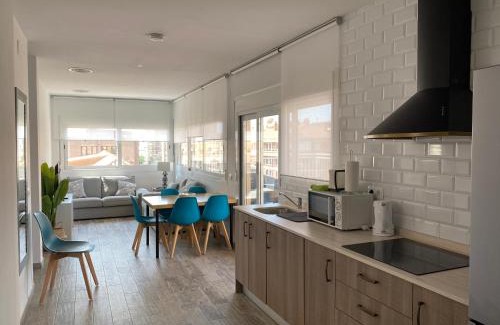 Ensanche Centro Apartment | Discover Soho Art Málaga Tourist Apartments - Child Friendly Stay