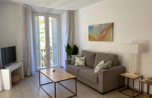 Ensanche Centro Apartment | Discover Soho Art Málaga Tourist Apartments - Child Friendly Stay