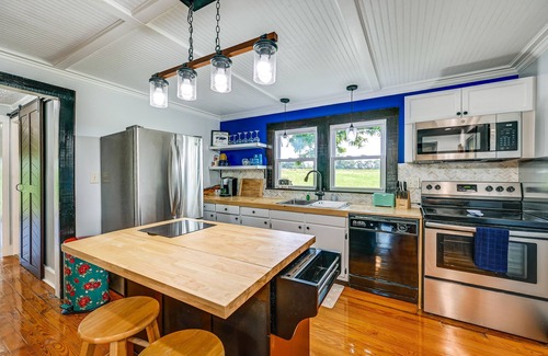 Elkin House | Discover Dobson Farmhouse: Scenic Porch & Spa Amenities!