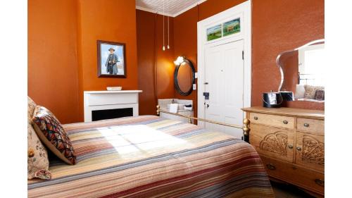 Cimarron Hotel | Doc Holiday - Historic Hotel