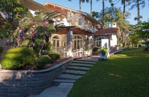 Quinta da Serra Hotel | Exquisite Doce Canela Pousada - 4-Star Getaway with Pool