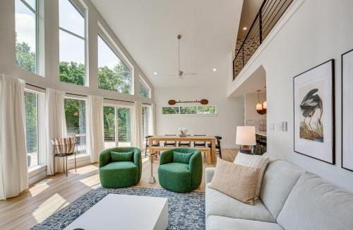 Cedar Creek Reservoir House | Malakoff Lakefront Home with Dock, Fire Pit & Pool