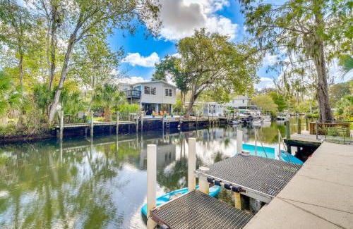 Weeki Wachee Gardens House | Sunny Spring Hill Home with Canal Access and Pool Table