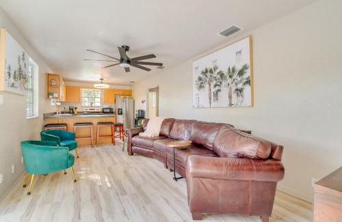 Weeki Wachee Gardens House | Sunny Spring Hill Home with Canal Access and Pool Table