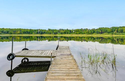 Westboro House | Dock and Lake Access Cabin 4 Mi to Ice Age Trail!