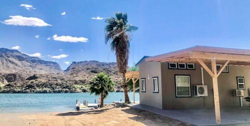 Parker Dam House | Waterfront Cottage Retreat with Boat Ramp & Ocean Views