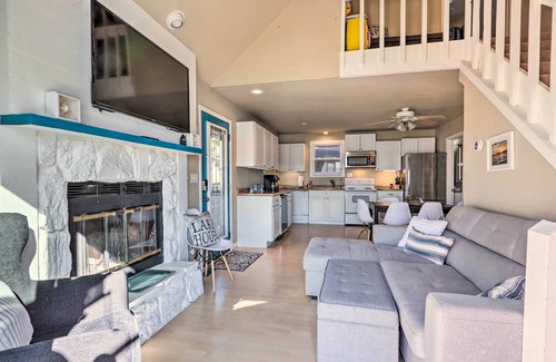 Linn Creek Cottage | Scenic Lakefront Linn Creek Home with Dock & Family Amenities