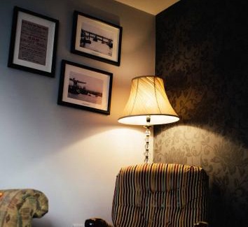 Gateshead Apartment | Explore Docker's Digs: Family-Friendly Getaway with Top Ratings